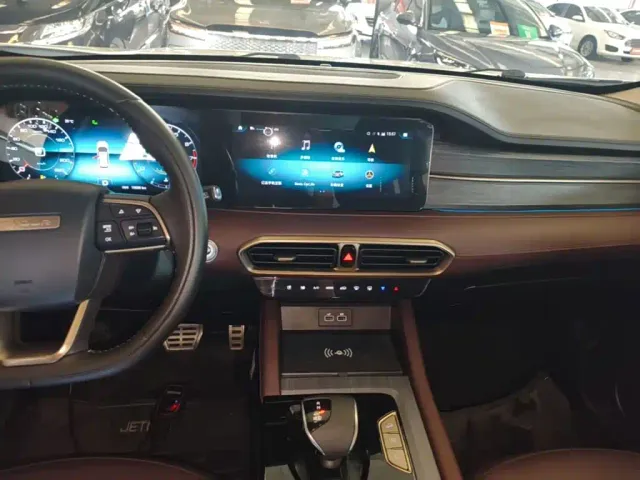 Jetour X90 Plus — Фото автомобиля 12