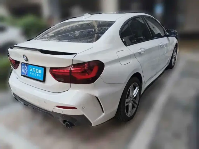BMW 1 Series — Фото автомобиля 2