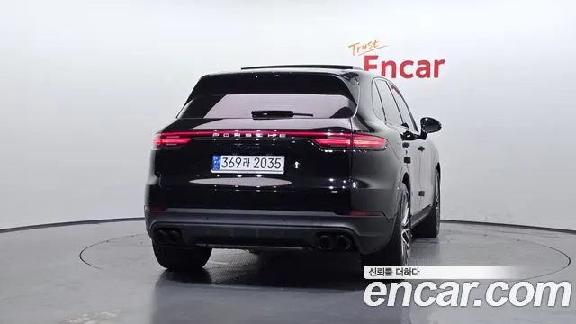 Porsche Cayenne — Фото автомобиля 4