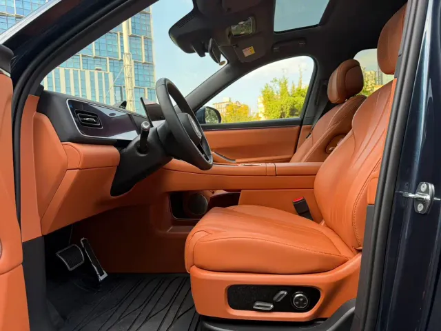 Aito M7 — Фото автомобиля 12