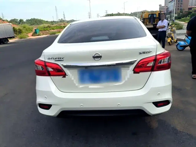 Nissan Sylphy — Фото автомобиля 5
