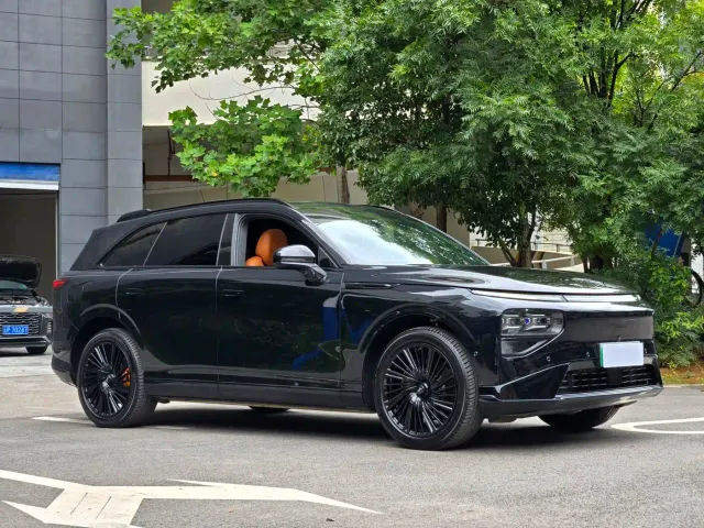 Xpeng G9 — Фото автомобиля 3