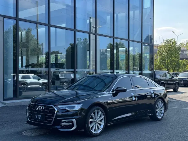 Фотография автомобиля — Audi A6L