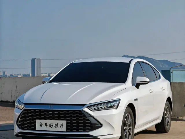 Фотография автомобиля — BYD Qin PLUS
