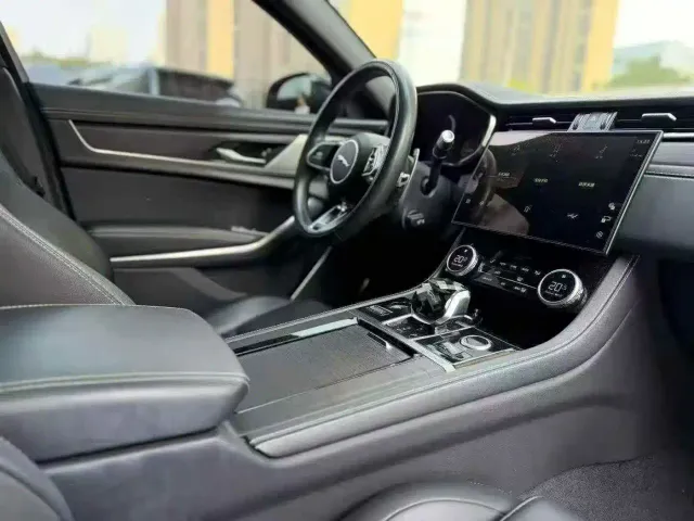 Jaguar Jaguar XFL 2022 XFL 2.0T P250 2WD Premium Luxury — Фото автомобиля 5