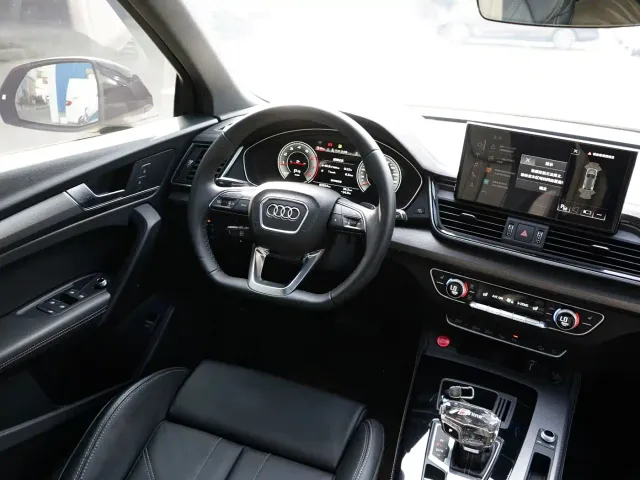 Audi Q5L — Фото автомобиля 14