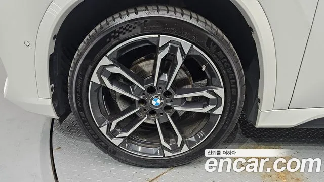 BMW X1 — Фото автомобиля 5