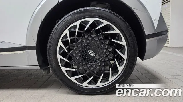 Hyundai Ioniq 5 — Фото автомобиля 6