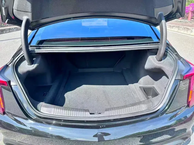 Cadillac CT5 — Фото автомобиля 11