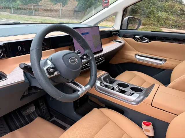 GAC Trumpchi E8 — Фото автомобиля 6