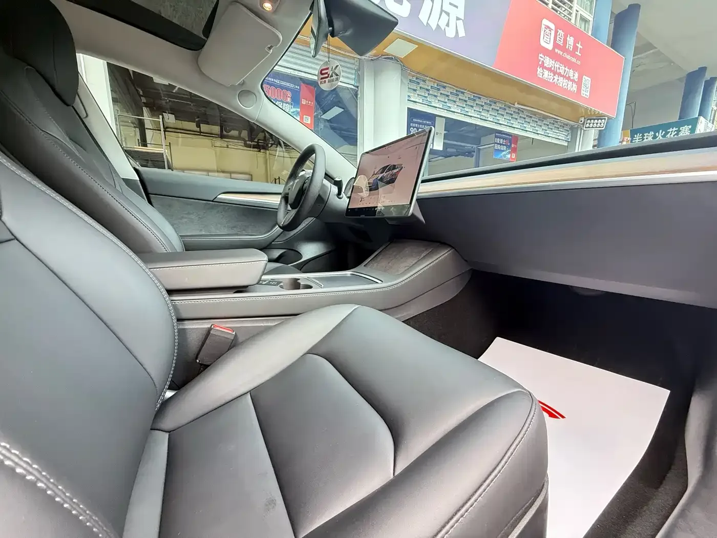 Tesla Model 3 2022 Model Rear-Wheel Drive Version — Фото автомобиля 10