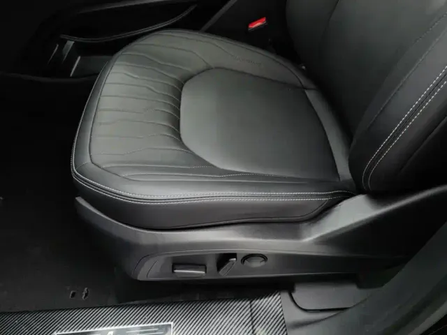 Ford Edge — Фото автомобиля 20