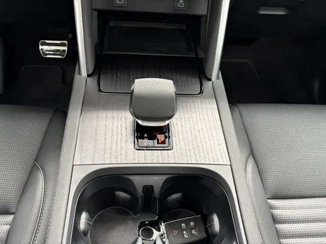 Land Rover Discovery Sport — Фото автомобиля 19