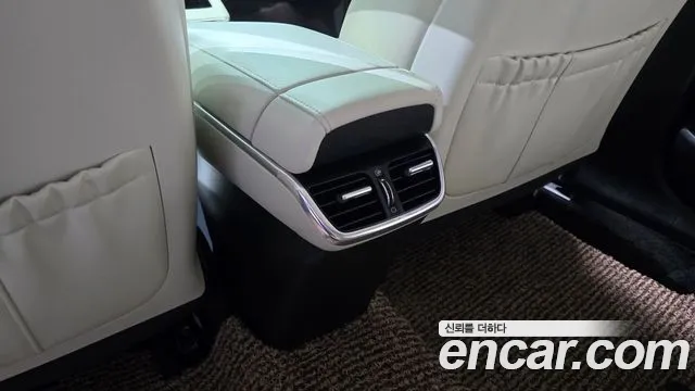 Hyundai Grandeur New — Фото автомобиля 30