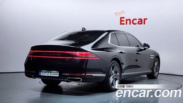 Фотография автомобиля — Genesis G90 G90 (RS4) Бензин 3.5 турбо AWD