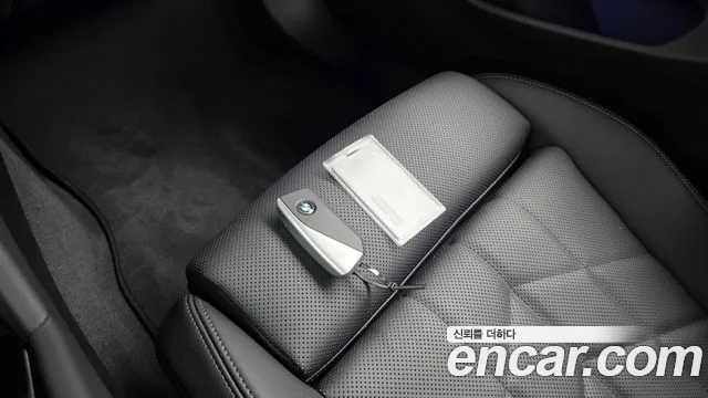 BMW 5-Series — Фото автомобиля 26
