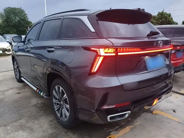 Changan Changan CS75 PLUS 2023 3rd Gen 1.5T Auto Premium — Фото автомобиля 4