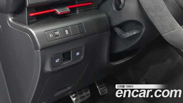 Hyundai Kona Kona (SX2) Бензин 1.6 турбо 2WD — Фото автомобиля 29