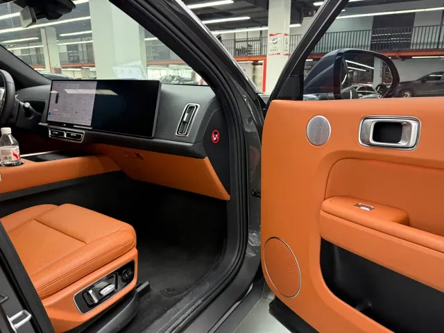 Li Auto L7 — Фото автомобиля 20