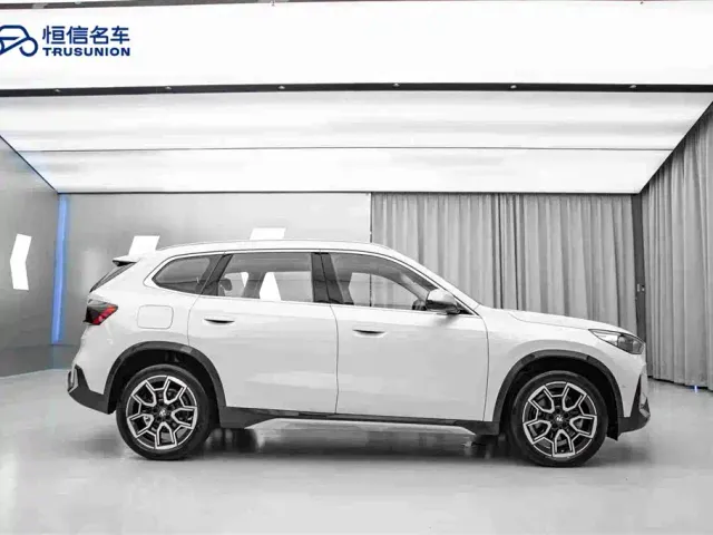 BMW X1 — Фото автомобиля 4