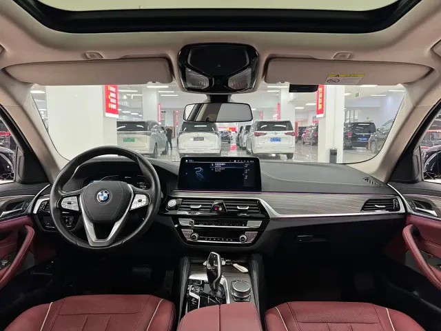 BMW 5 Series — Фото автомобиля 4