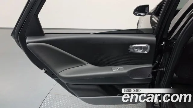 Hyundai Ioniq 6 — Фото автомобиля 14
