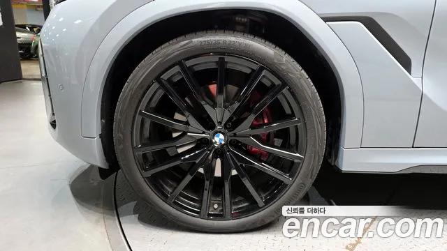 BMW X6 — Фото автомобиля 2