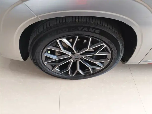 Changan Z6 — Фото автомобиля 22