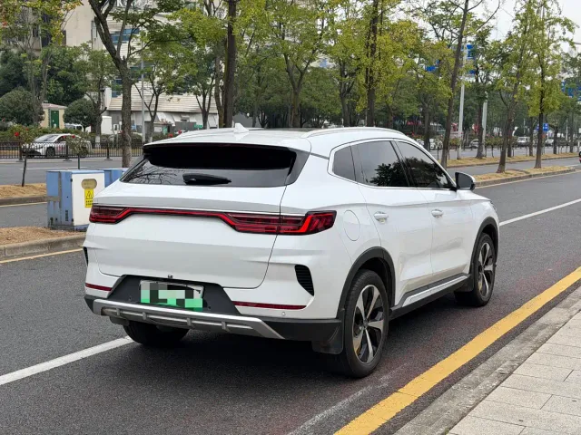 BYD Song PLUS — Фото автомобиля 7