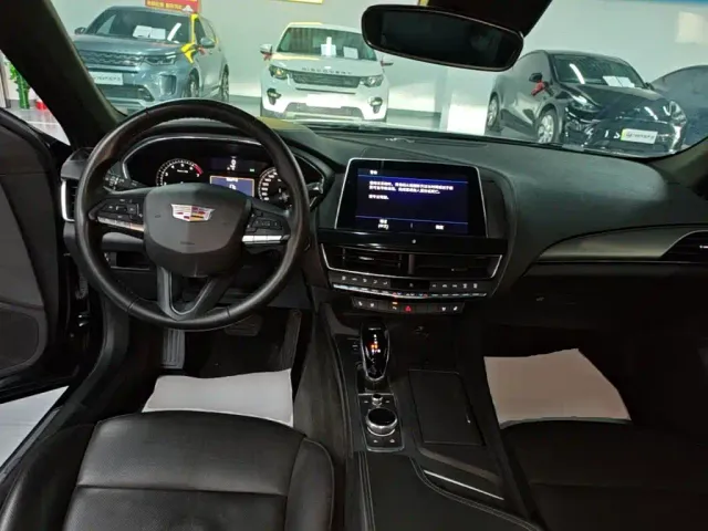 Cadillac CT5 — Фото автомобиля 9