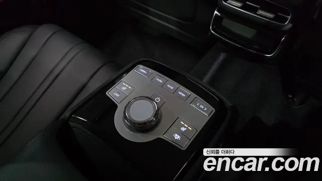 Genesis G80 Бензин 2.5 турбо AWD — Фото автомобиля 16