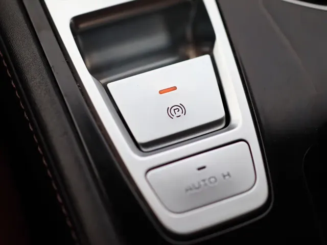 Changan Eado — Фото автомобиля 13