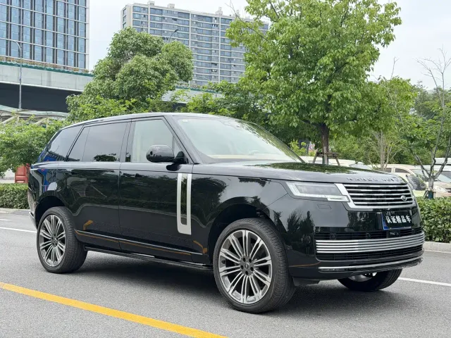 Land Rover Range Rover — Фото автомобиля 3