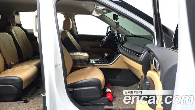 Kia Canival Carnival 4 поколение Бензин 11 мест Prestige — Фото автомобиля 11