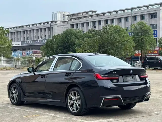 BMW i3 — Фото автомобиля 14