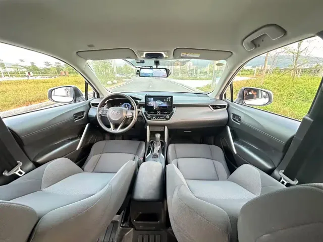 Toyota Frontlander — Фото автомобиля 12
