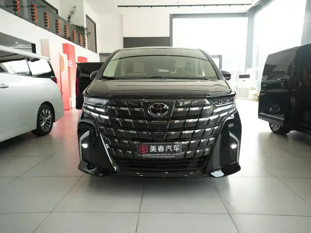 Toyota Alphard — Фото автомобиля 2