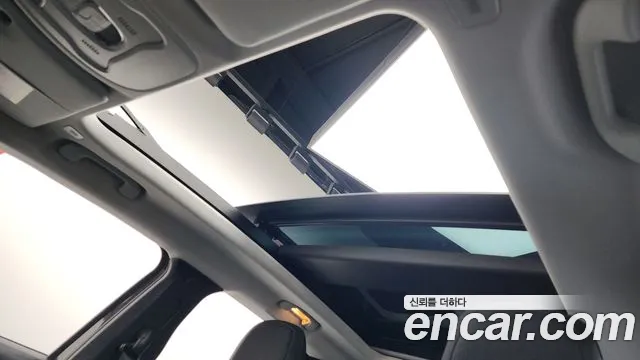 Jeep Renegade — Фото автомобиля 19