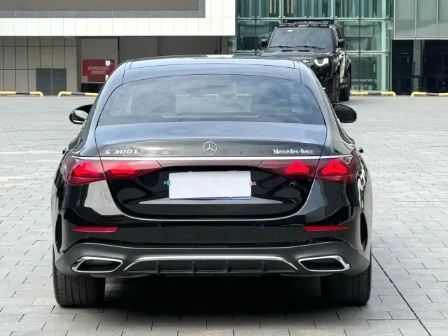 Mercedes-Benz Mercedes-Benz E-Class 2024 E 300 L Fashion — Фото автомобиля 8