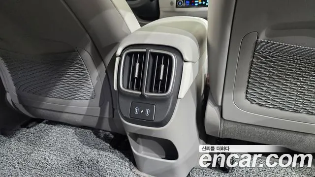 Hyundai Ioniq 6 — Фото автомобиля 30