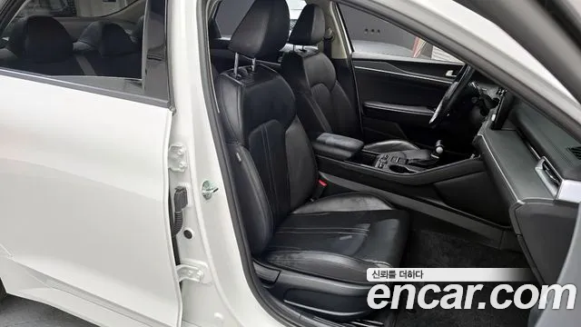 Kia K5 K5 3 поколение 2.0 LPI(Для проката) — Фото автомобиля 12