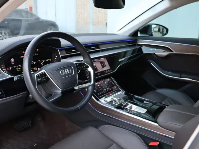 Audi A8 — Фото автомобиля 8