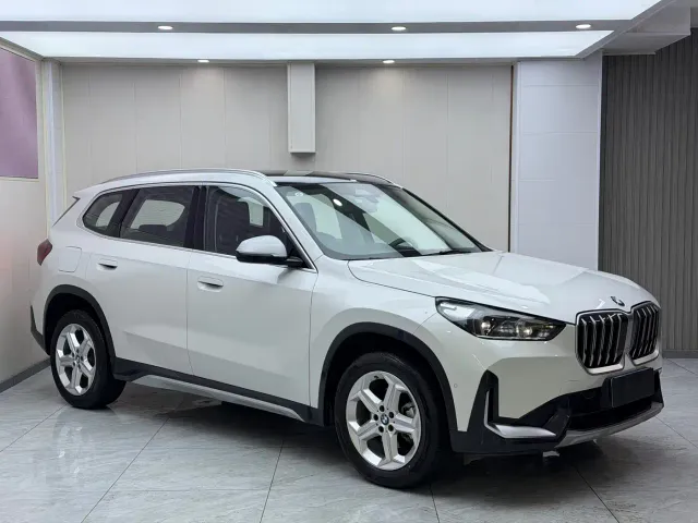 BMW X1 — Фото автомобиля 3