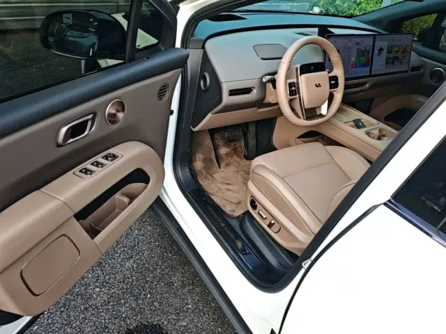 Li Auto i6 — Фото автомобиля 15