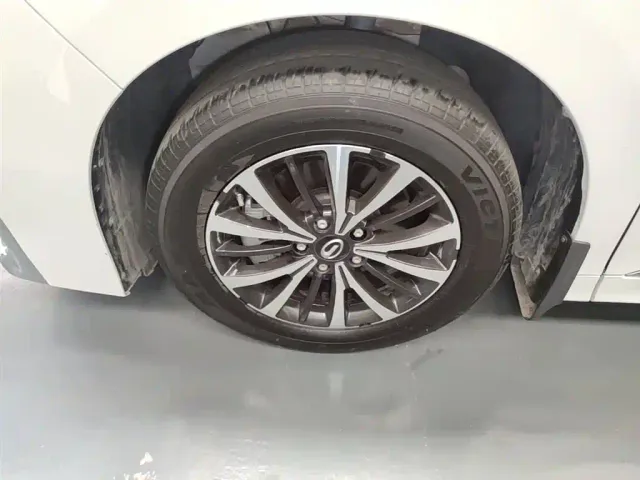 GAC Trumpchi M8 — Фото автомобиля 22