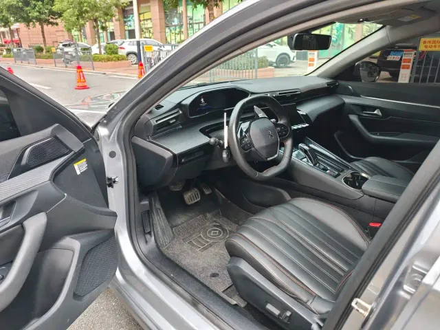 Peugeot 508 — Фото автомобиля 14