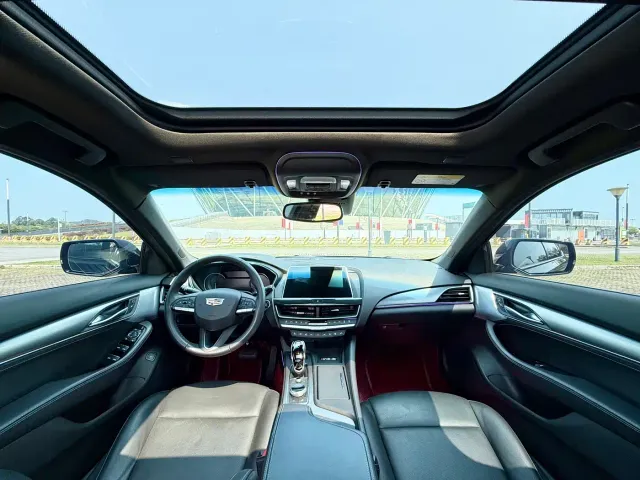 Cadillac CT5 — Фото автомобиля 6