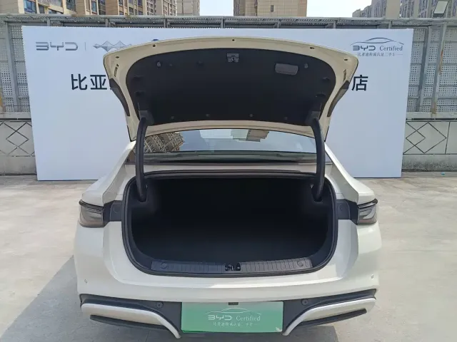 BYD Seal 06 — Фото автомобиля 17