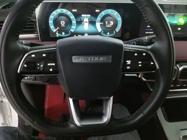 Jetour X70 Plus — Фото автомобиля 10