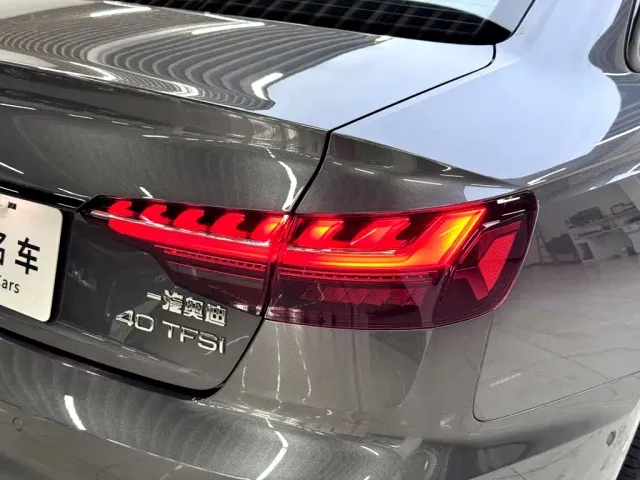 Audi A4L — Фото автомобиля 7